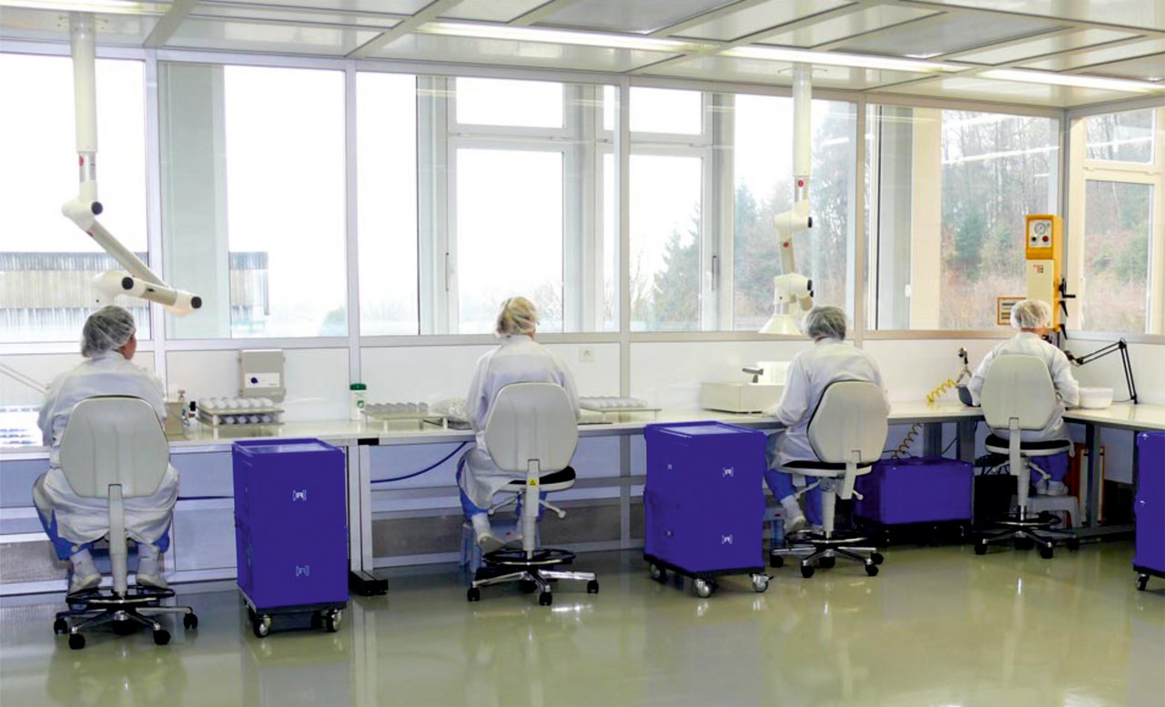 Salle blanche pour la fabrication de composants médicaux en plastique, ISO 7